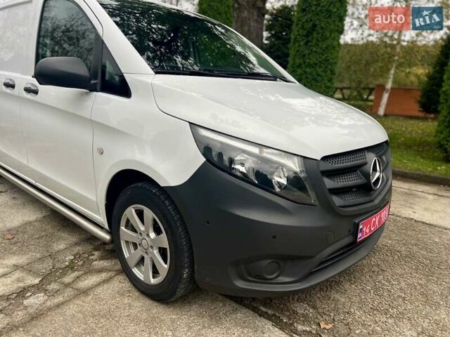 Белый Мерседес Вито, объемом двигателя 1.8 л и пробегом 199 тыс. км за 17500 $, фото 43 на Automoto.ua