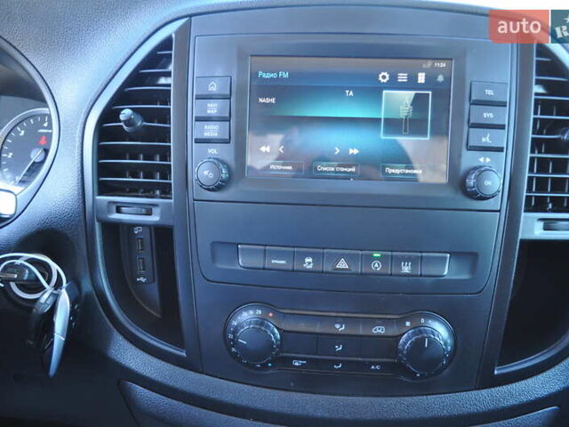 Білий Мерседес Віто, об'ємом двигуна 2 л та пробігом 200 тис. км за 27500 $, фото 58 на Automoto.ua