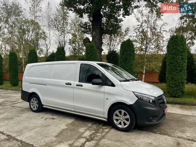 Белый Мерседес Вито, объемом двигателя 1.8 л и пробегом 199 тыс. км за 17500 $, фото 74 на Automoto.ua