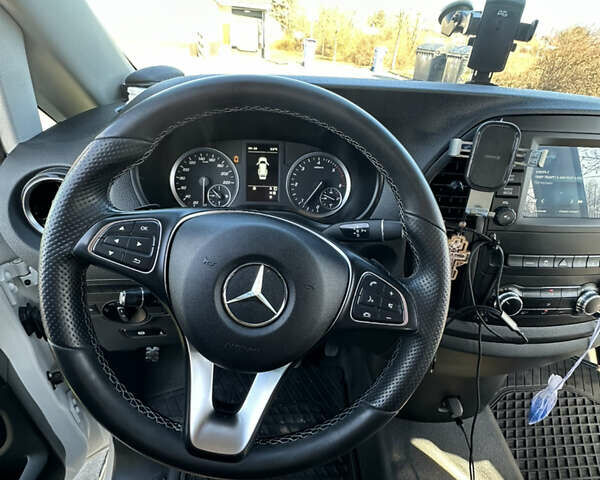 Белый Мерседес Вито, объемом двигателя 2 л и пробегом 160 тыс. км за 36200 $, фото 21 на Automoto.ua