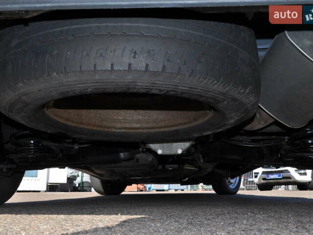 Білий Мерседес Віто, об'ємом двигуна 2 л та пробігом 200 тис. км за 27500 $, фото 26 на Automoto.ua