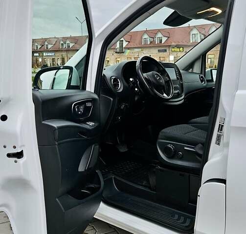 Білий Мерседес Віто, об'ємом двигуна 2 л та пробігом 154 тис. км за 22999 $, фото 30 на Automoto.ua