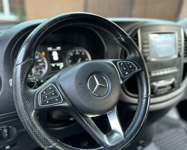 Белый Мерседес Вито, объемом двигателя 1.95 л и пробегом 257 тыс. км за 28800 $, фото 24 на Automoto.ua