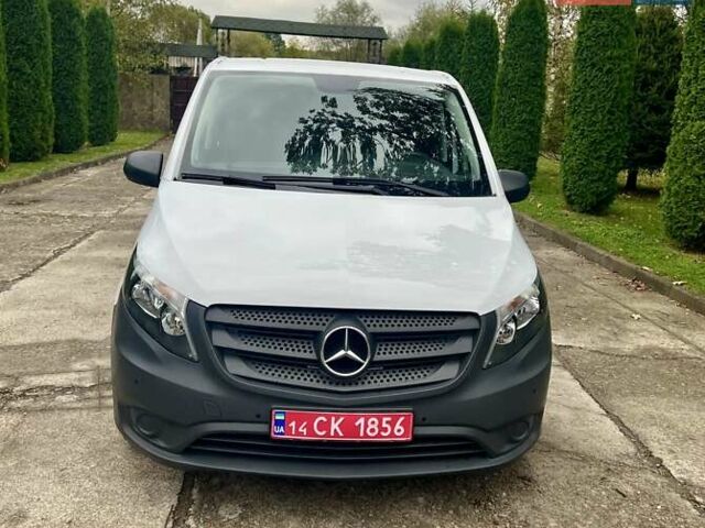 Белый Мерседес Вито, объемом двигателя 1.8 л и пробегом 199 тыс. км за 17500 $, фото 71 на Automoto.ua