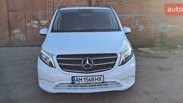 Белый Мерседес Вито, объемом двигателя 2 л и пробегом 220 тыс. км за 33500 $, фото 15 на Automoto.ua