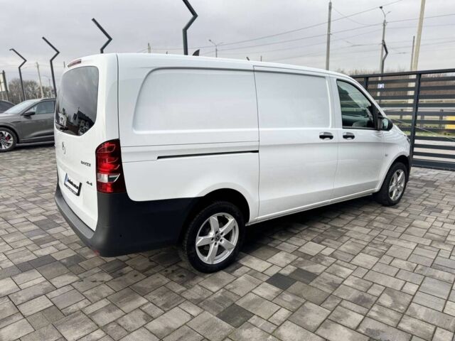 Белый Мерседес Вито, объемом двигателя 2 л и пробегом 186 тыс. км за 25500 $, фото 2 на Automoto.ua