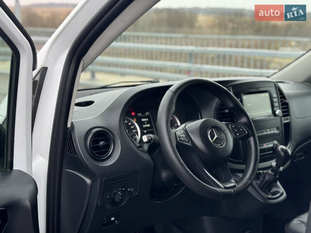Белый Мерседес Вито, объемом двигателя 1.8 л и пробегом 223 тыс. км за 20900 $, фото 21 на Automoto.ua