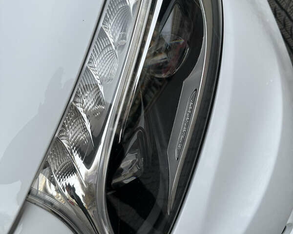 Белый Мерседес Вито, объемом двигателя 2 л и пробегом 160 тыс. км за 36200 $, фото 31 на Automoto.ua