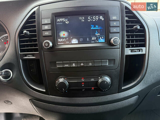 Белый Мерседес Вито, объемом двигателя 2.2 л и пробегом 177 тыс. км за 27200 $, фото 45 на Automoto.ua