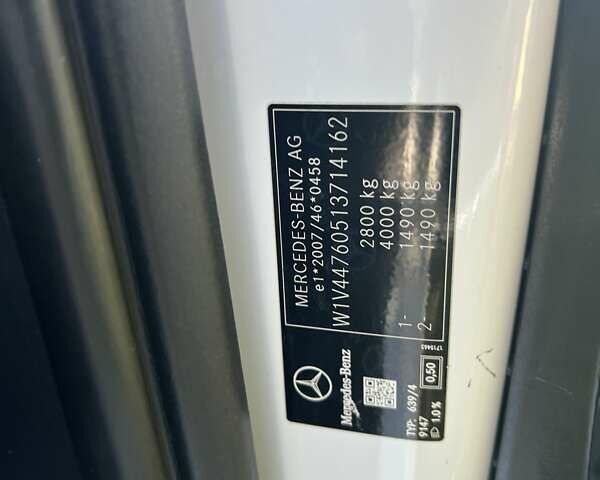 Белый Мерседес Вито, объемом двигателя 1.8 л и пробегом 199 тыс. км за 17500 $, фото 94 на Automoto.ua