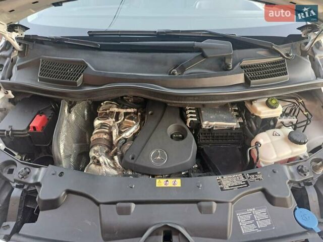 Белый Мерседес Вито, объемом двигателя 1.95 л и пробегом 260 тыс. км за 25999 $, фото 73 на Automoto.ua