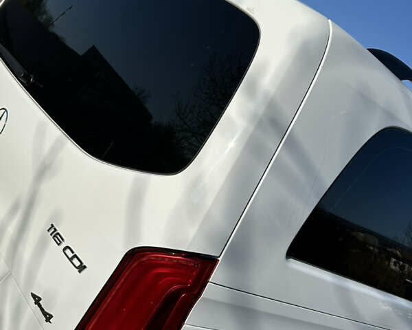 Белый Мерседес Вито, объемом двигателя 2 л и пробегом 160 тыс. км за 36200 $, фото 3 на Automoto.ua