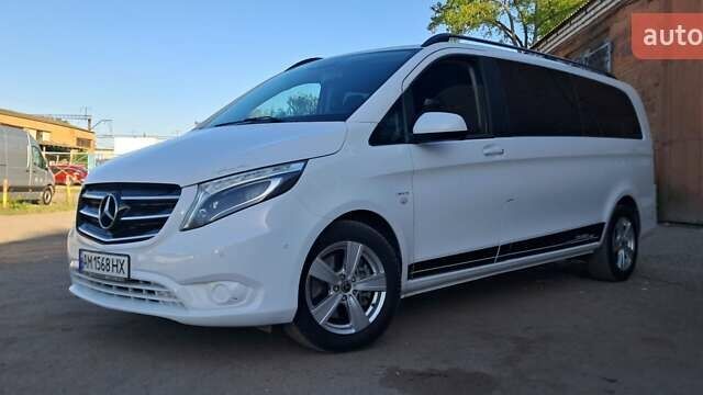 Белый Мерседес Вито, объемом двигателя 2 л и пробегом 220 тыс. км за 33500 $, фото 8 на Automoto.ua