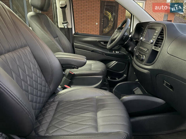 Білий Мерседес Віто, об'ємом двигуна 2.2 л та пробігом 178 тис. км за 27200 $, фото 47 на Automoto.ua