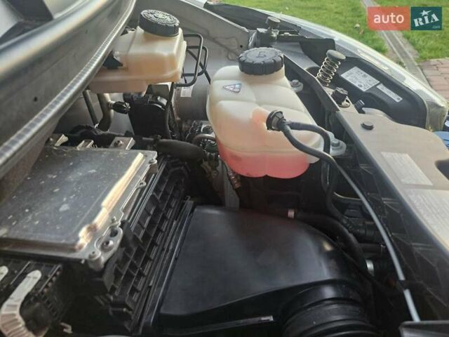 Белый Мерседес Вито, объемом двигателя 1.95 л и пробегом 260 тыс. км за 25999 $, фото 79 на Automoto.ua