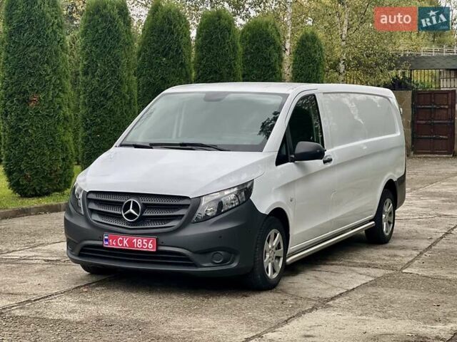 Белый Мерседес Вито, объемом двигателя 1.8 л и пробегом 199 тыс. км за 17500 $, фото 61 на Automoto.ua