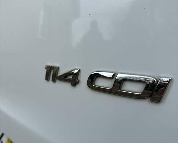 Белый Мерседес Вито, объемом двигателя 1.95 л и пробегом 257 тыс. км за 28800 $, фото 74 на Automoto.ua