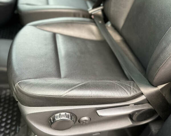 Белый Мерседес Вито, объемом двигателя 2.1 л и пробегом 265 тыс. км за 27500 $, фото 23 на Automoto.ua