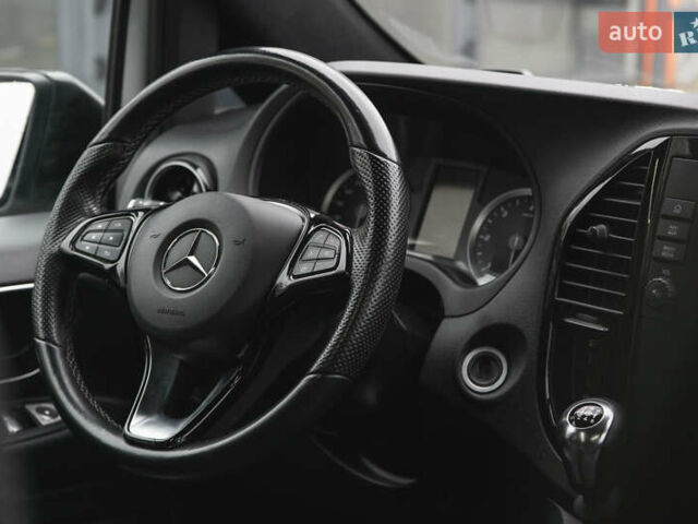 Белый Мерседес Вито, объемом двигателя 1.95 л и пробегом 329 тыс. км за 19700 $, фото 14 на Automoto.ua