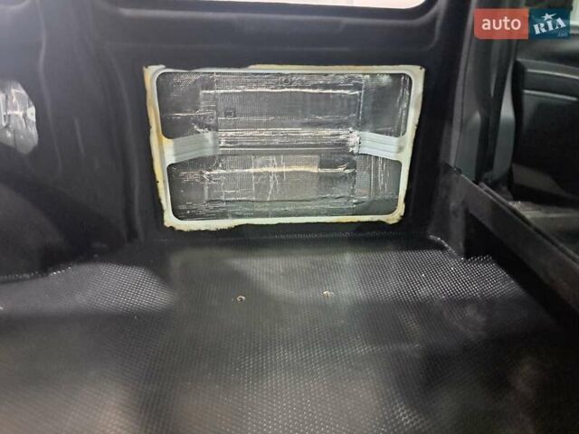 Мерседес Вито 2021 в Черновцах на Automoto.ua Белый Мерседес Вито, объемом двигателя 1.95 л и пробегом 287 тыс. км за 26900 $, фото 97 на Automoto.ua