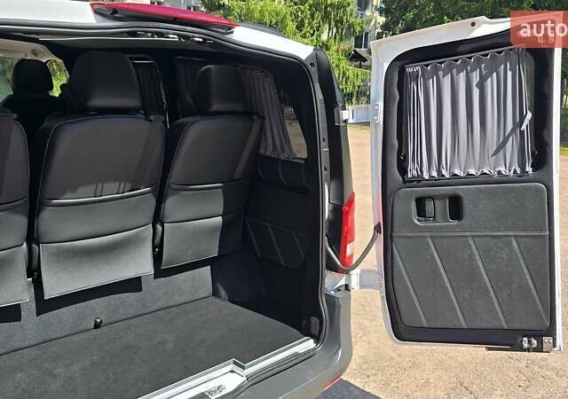 Белый Мерседес Вито, объемом двигателя 2 л и пробегом 194 тыс. км за 25700 $, фото 22 на Automoto.ua