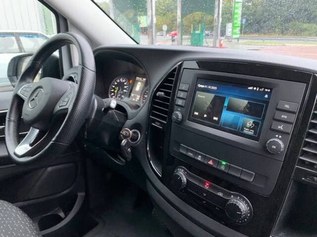 Белый Мерседес Вито, объемом двигателя 2 л и пробегом 227 тыс. км за 23000 $, фото 5 на Automoto.ua