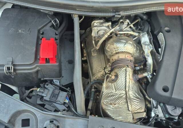 Белый Мерседес Вито, объемом двигателя 1.95 л и пробегом 203 тыс. км за 32500 $, фото 35 на Automoto.ua