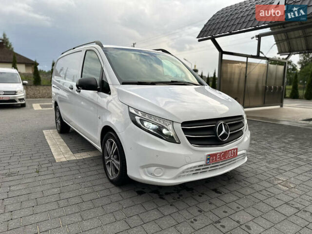 Белый Мерседес Вито, объемом двигателя 2.1 л и пробегом 265 тыс. км за 27500 $, фото 9 на Automoto.ua