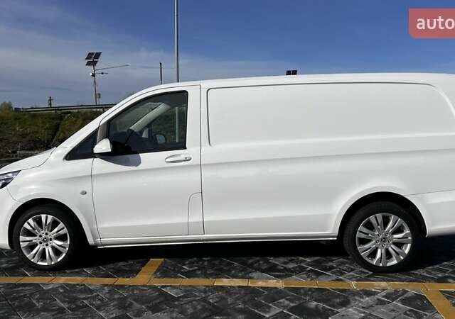Белый Мерседес Вито, объемом двигателя 2 л и пробегом 258 тыс. км за 22500 $, фото 5 на Automoto.ua