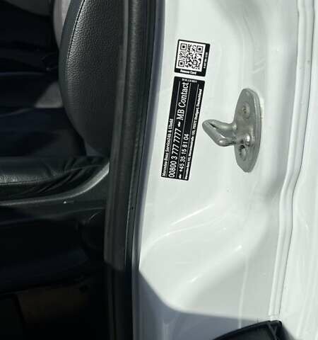 Белый Мерседес Вито, объемом двигателя 2 л и пробегом 258 тыс. км за 22500 $, фото 16 на Automoto.ua