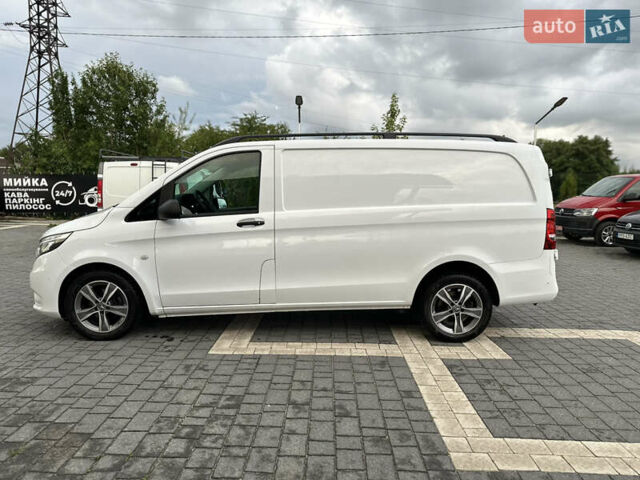 Белый Мерседес Вито, объемом двигателя 2.1 л и пробегом 265 тыс. км за 27500 $, фото 2 на Automoto.ua