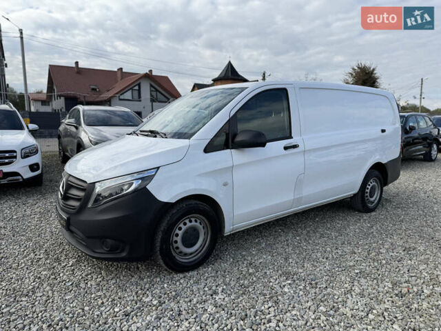 Белый Мерседес Вито, объемом двигателя 1.75 л и пробегом 46 тыс. км за 21250 $, фото 6 на Automoto.ua