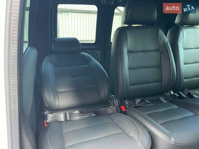 Мерседес Вито 2021 в Черновцах на Automoto.ua Белый Мерседес Вито, объемом двигателя 1.95 л и пробегом 287 тыс. км за 26900 $, фото 63 на Automoto.ua