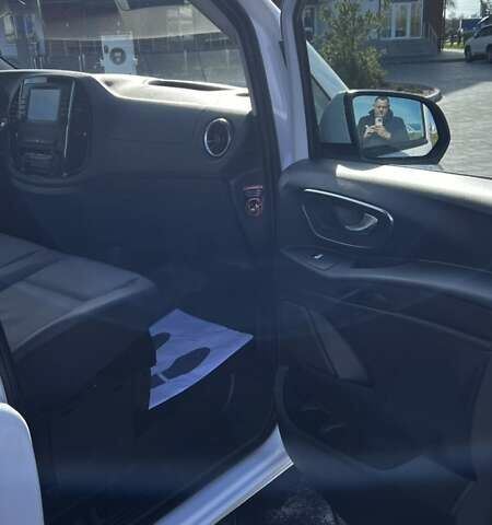 Белый Мерседес Вито, объемом двигателя 2 л и пробегом 258 тыс. км за 22500 $, фото 14 на Automoto.ua