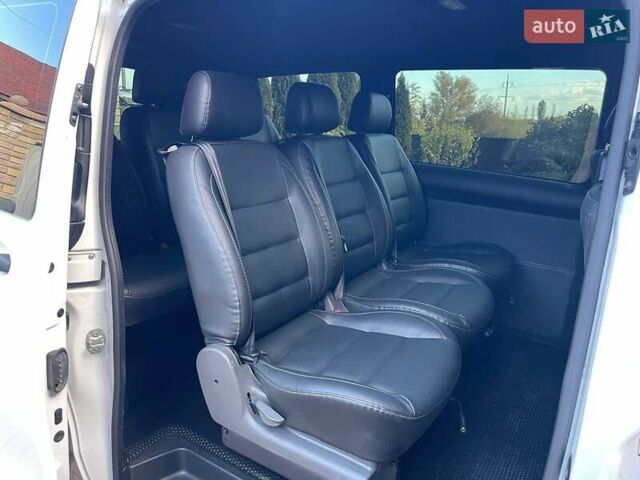 Мерседес Вито 2021 в Черновцах на Automoto.ua Белый Мерседес Вито, объемом двигателя 1.95 л и пробегом 287 тыс. км за 26900 $, фото 61 на Automoto.ua