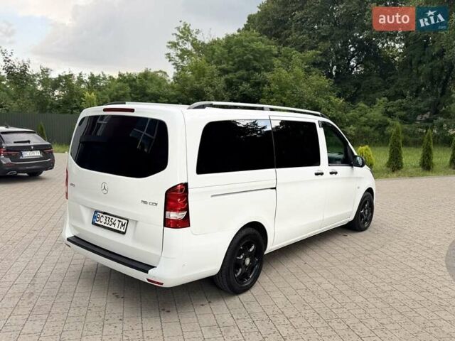 Белый Мерседес Вито, объемом двигателя 2 л и пробегом 250 тыс. км за 31999 $, фото 5 на Automoto.ua