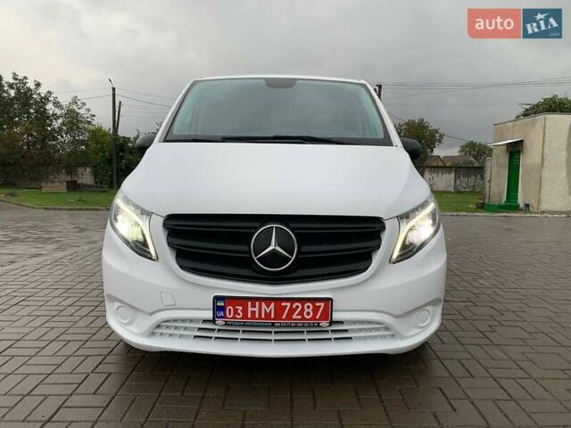Белый Мерседес Вито, объемом двигателя 1.95 л и пробегом 227 тыс. км за 23900 $, фото 6 на Automoto.ua