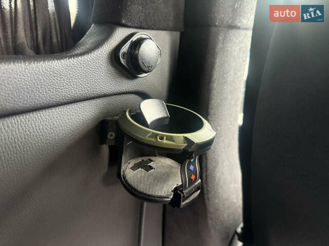 Білий Мерседес Віто, об'ємом двигуна 2 л та пробігом 102 тис. км за 34999 $, фото 14 на Automoto.ua