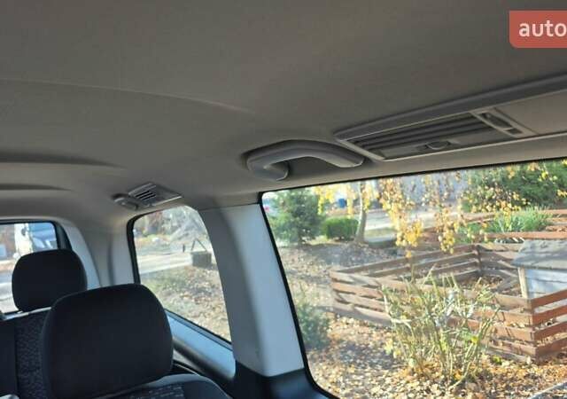 Белый Мерседес Вито, объемом двигателя 1.95 л и пробегом 203 тыс. км за 32500 $, фото 27 на Automoto.ua