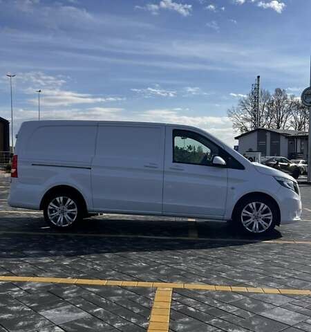 Белый Мерседес Вито, объемом двигателя 2 л и пробегом 258 тыс. км за 22500 $, фото 8 на Automoto.ua