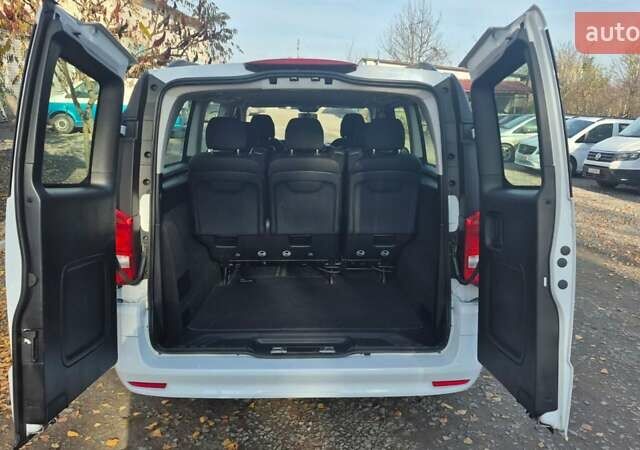 Белый Мерседес Вито, объемом двигателя 1.95 л и пробегом 203 тыс. км за 32000 $, фото 11 на Automoto.ua