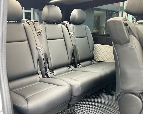 Белый Мерседес Вито, объемом двигателя 2 л и пробегом 250 тыс. км за 31999 $, фото 20 на Automoto.ua