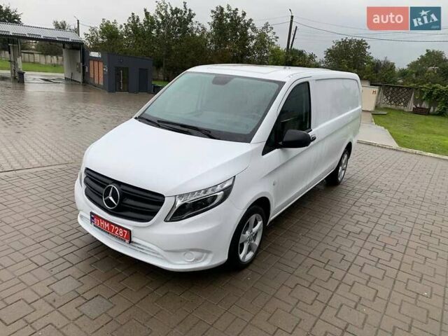 Белый Мерседес Вито, объемом двигателя 1.95 л и пробегом 227 тыс. км за 23900 $, фото 24 на Automoto.ua