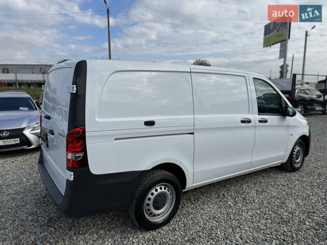 Белый Мерседес Вито, объемом двигателя 1.75 л и пробегом 46 тыс. км за 21250 $, фото 12 на Automoto.ua