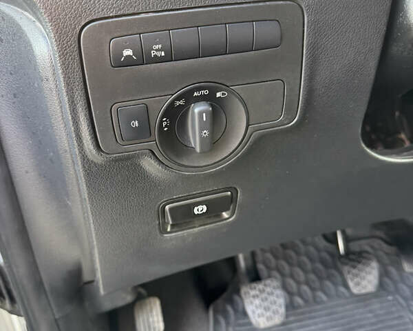 Белый Мерседес Вито, объемом двигателя 1.75 л и пробегом 46 тыс. км за 21250 $, фото 18 на Automoto.ua