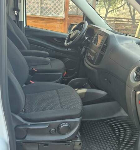 Белый Мерседес Вито, объемом двигателя 1.95 л и пробегом 203 тыс. км за 32500 $, фото 34 на Automoto.ua