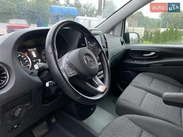 Белый Мерседес Вито, объемом двигателя 1.95 л и пробегом 227 тыс. км за 23900 $, фото 7 на Automoto.ua