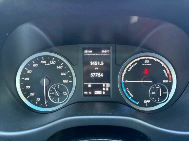 Белый Мерседес Вито, объемом двигателя 0 л и пробегом 58 тыс. км за 30000 $, фото 7 на Automoto.ua