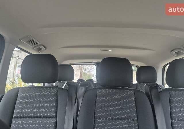 Белый Мерседес Вито, объемом двигателя 2 л и пробегом 310 тыс. км за 30900 $, фото 28 на Automoto.ua