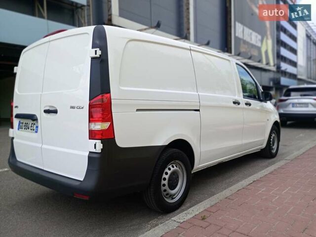Белый Мерседес Вито, объемом двигателя 2 л и пробегом 225 тыс. км за 23950 $, фото 13 на Automoto.ua